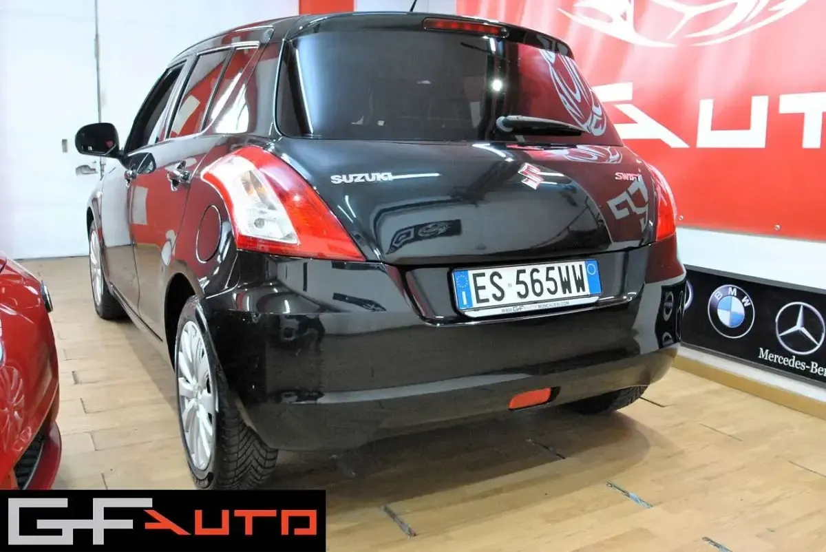 Usata Suzuki Swift GL 94 CV (69 kW) 2013 Nero Utilitaria