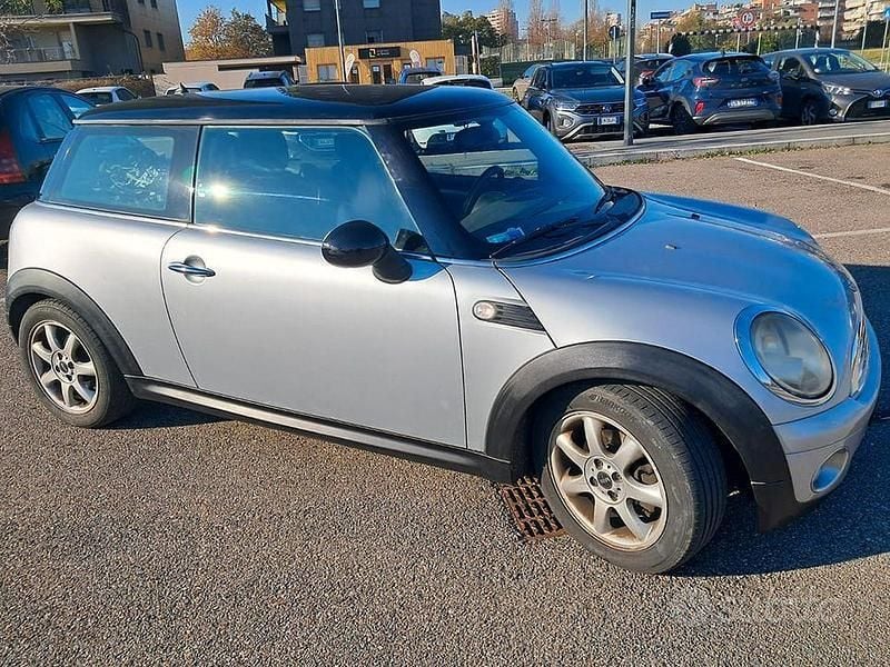 Usata Mini Cooper 120 CV (88 kW) 2008 Grigio Utilitaria