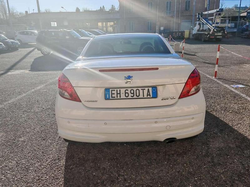 Usata Peugeot 207 CC 120 CV (88 kW) 2011 Bianco Cabrio