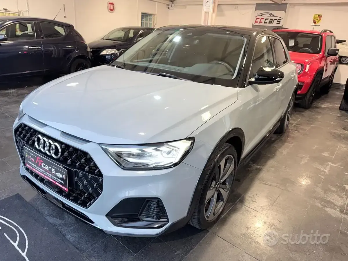 Usata Audi A1 116 CV (85 kW) 2024 Grigio SUV