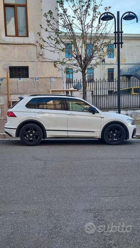 Usata VW Tiguan 115 CV (84 kW) 2019 Bianco SUV