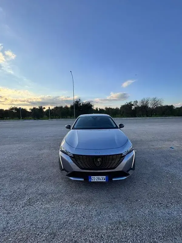 Usata Peugeot 308 SW Allure 131 CV (96 kW) 2024 Grigio Station wagon