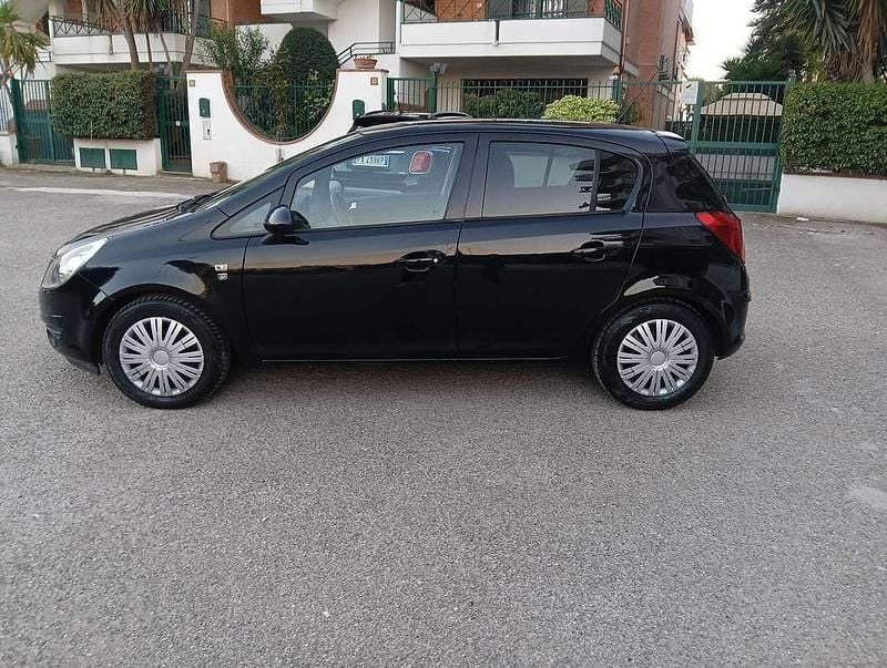 Usata Opel Corsa Club 75 CV (55 kW) 2011 Utilitaria