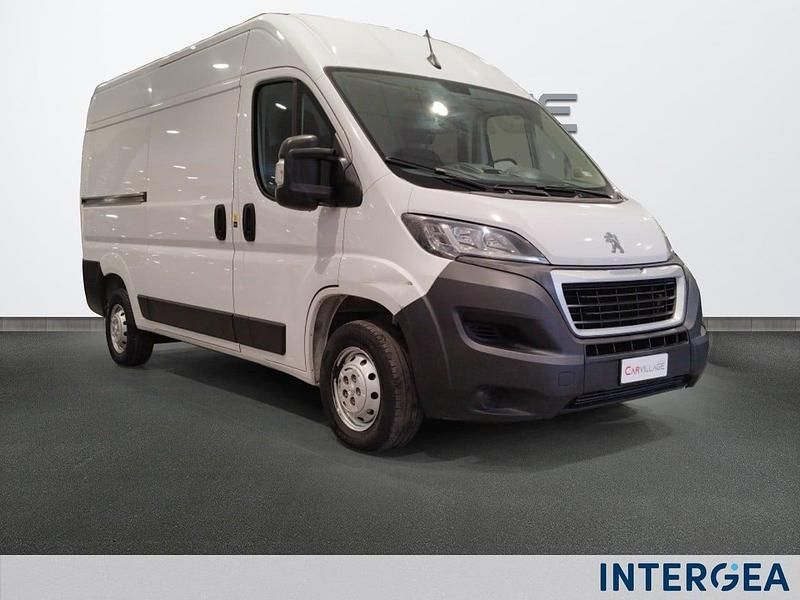Usata Peugeot Boxer S 140 CV (102 kW) 2022 Bianco Furgone