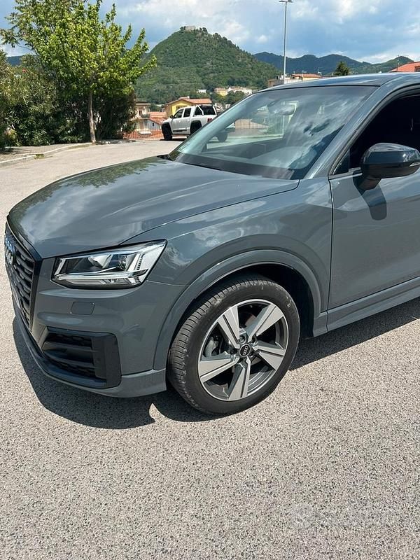 Usata Audi Q2 S-Line 116 CV (85 kW) 2020 Grigio SUV