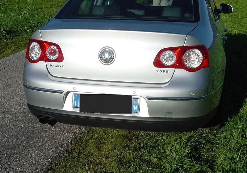 Usata VW Passat Highline 150 CV (110 kW) 2006 Berlina