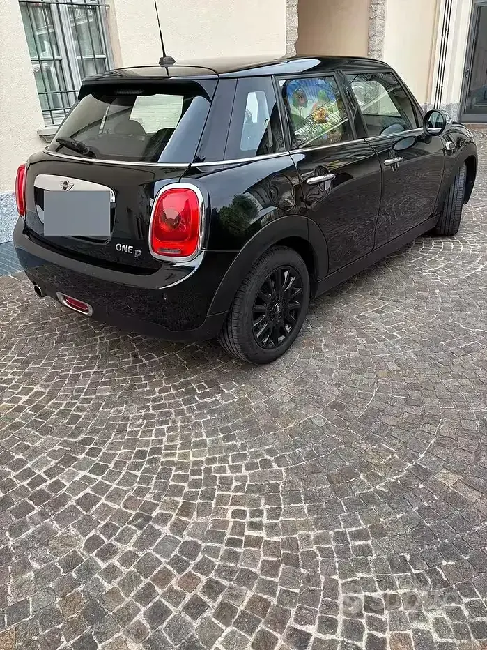 Usata Mini One D Hype 95 CV (69 kW) 2017 Nero Utilitaria
