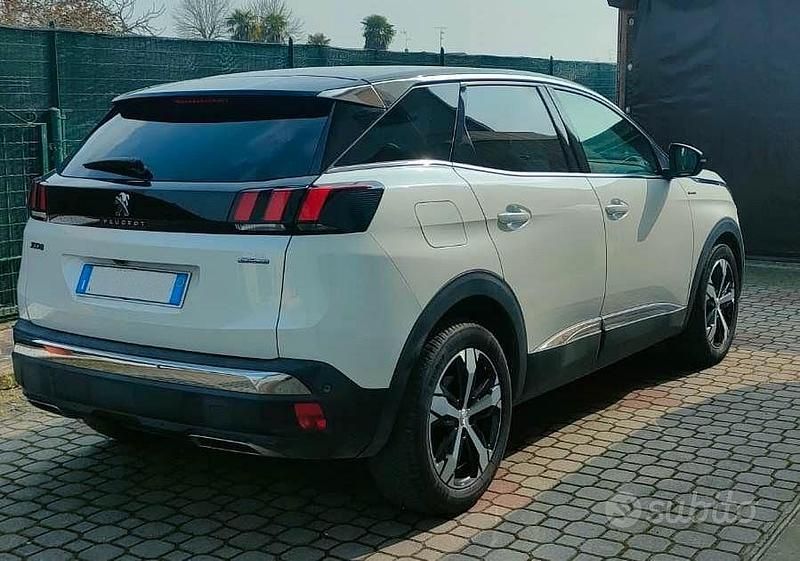 Usata Peugeot 3008 GT-line 131 CV (96 kW) 2018 Bianco SUV