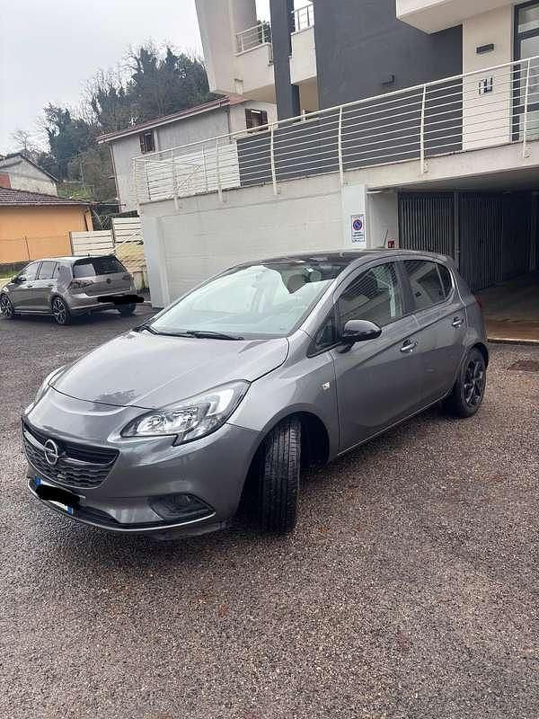 Usata Opel Corsa Cosmo 69 CV (50 kW) 2018 Berlina
