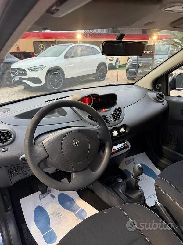 Usata Renault Twingo 74 CV (54 kW) 2011 Grigio Utilitaria