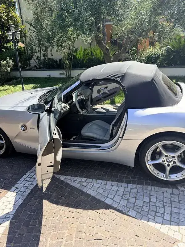 Usata BMW Z4 192 CV (141 kW) 2003 Argento Cabrio