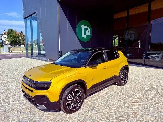 Usata Jeep Avenger Summit 101 CV (74 kW) 2023 Giallo SUV