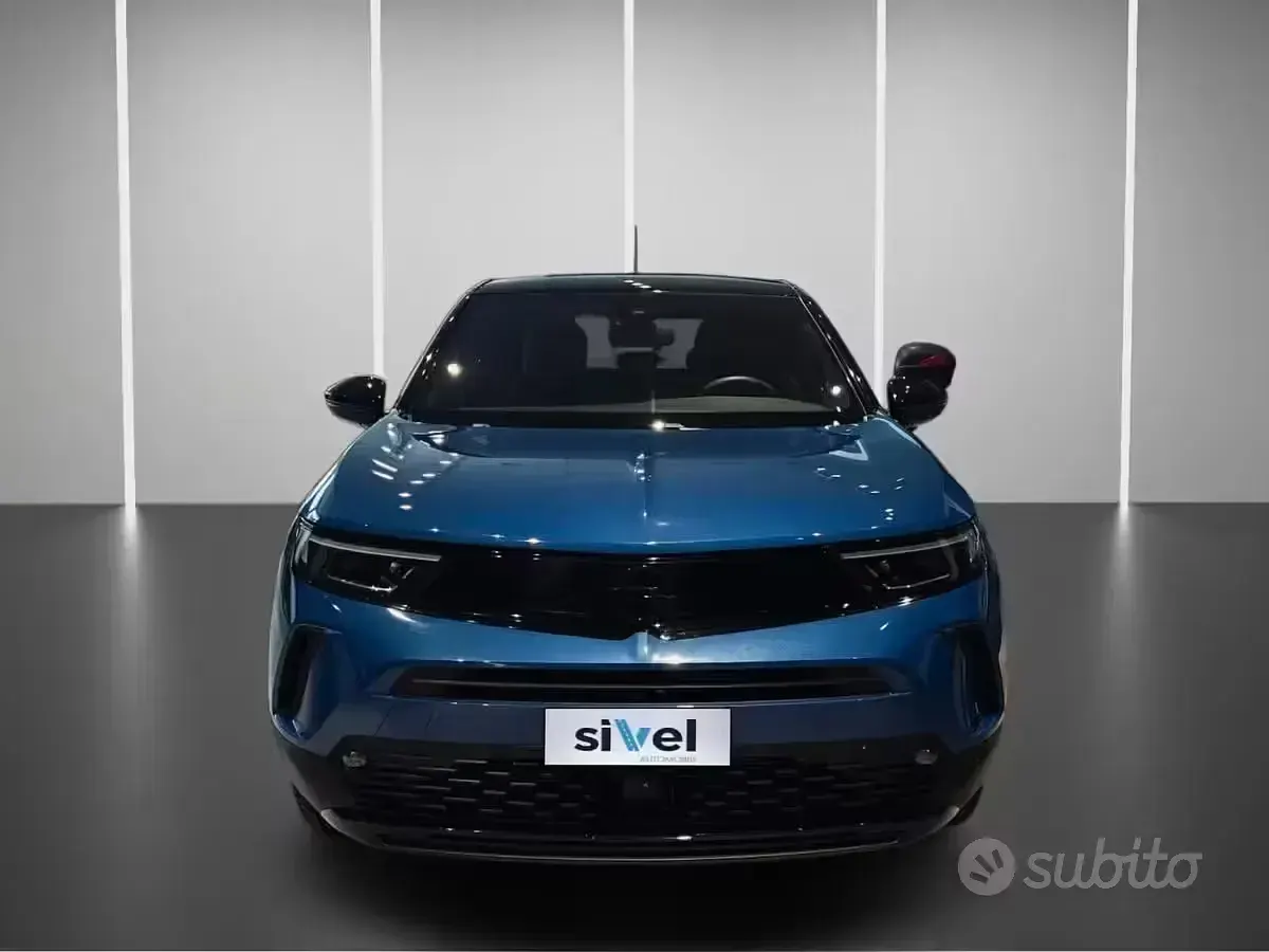Usata Opel Mokka 101 CV (74 kW) 2024 Blu SUV
