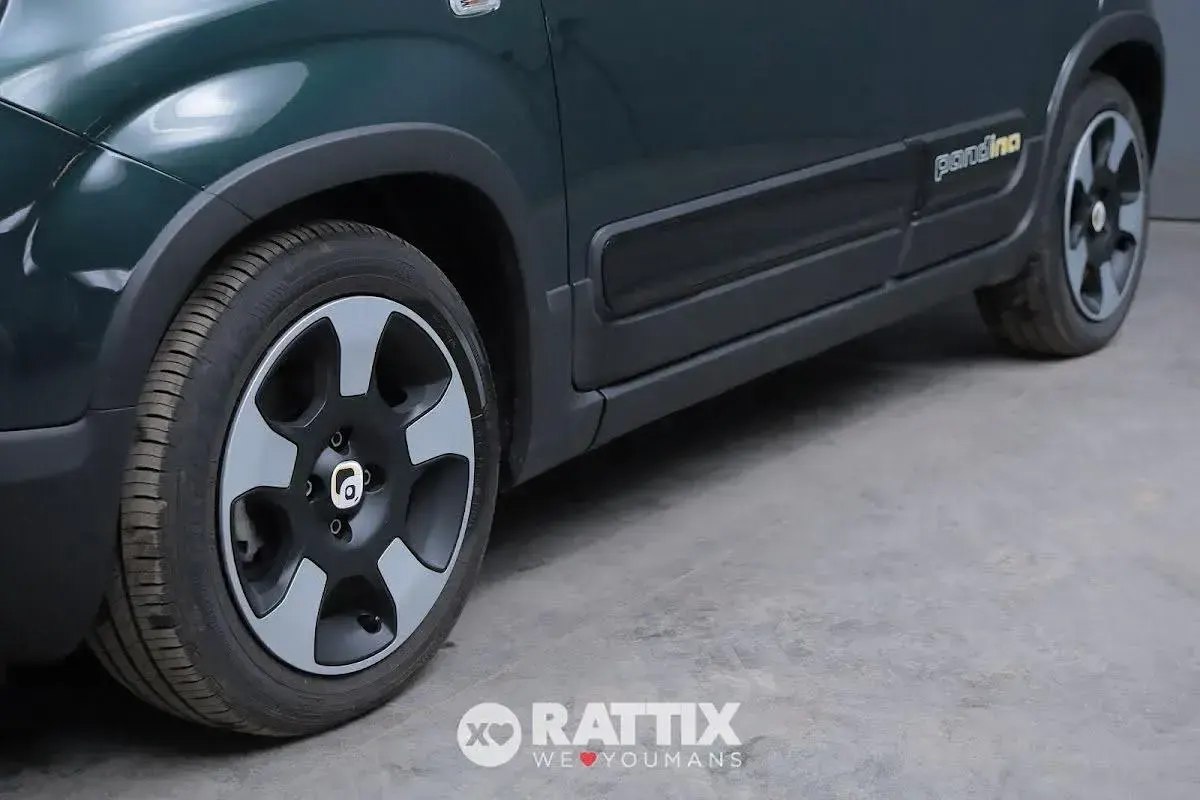 Begagnad Fiat Panda Cross Cross 70 HK (51 kW) 2025 Grön Halvkombi