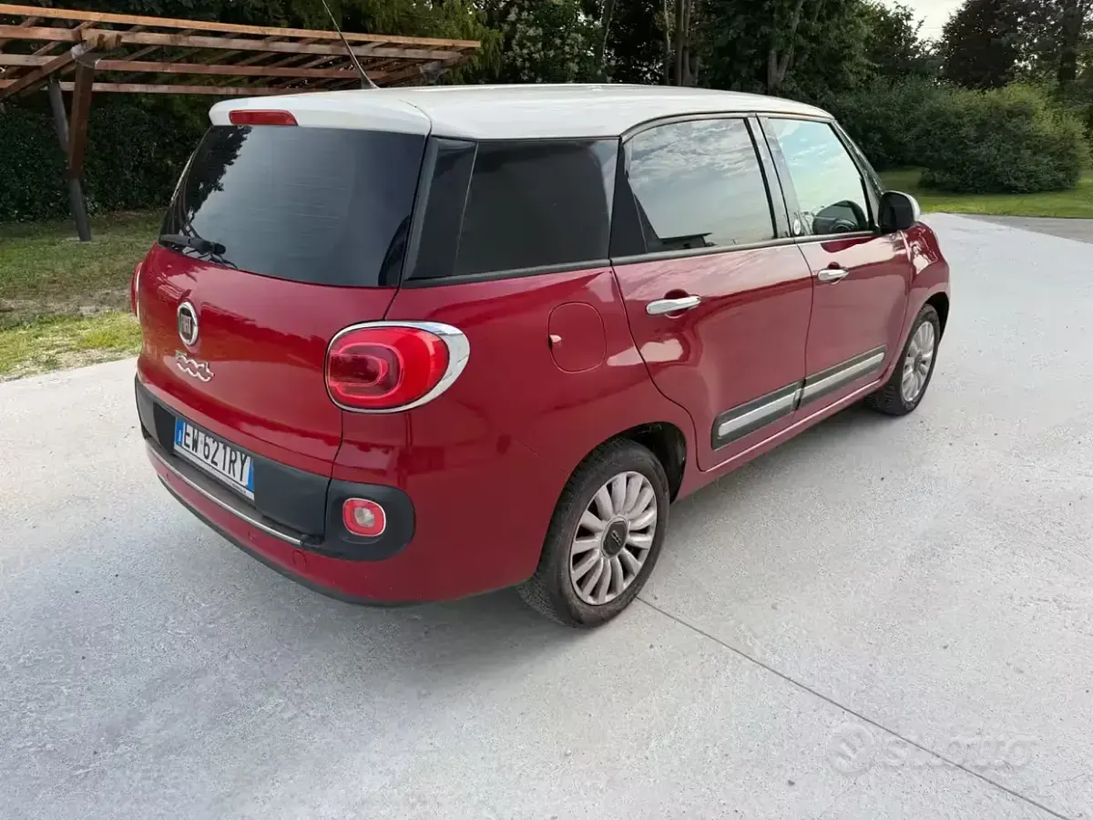Usata Fiat 500L Lounge 105 CV (77 kW) 2014 Rosso Monovolume