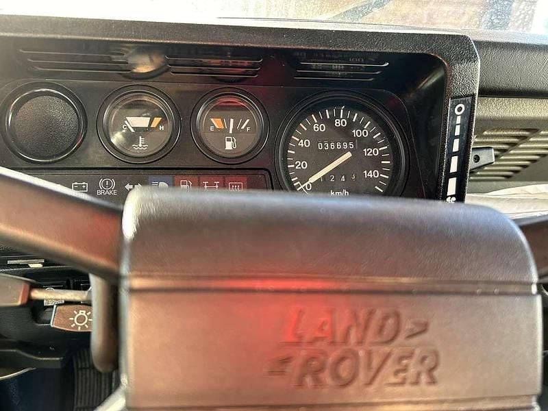 Usata Land Rover Defender 86 CV (63 kW) 1990 SUV