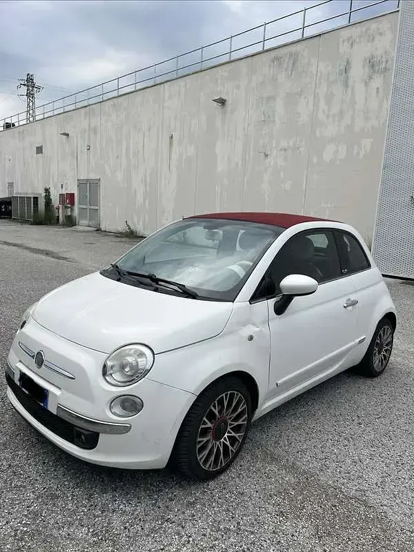 Usata Fiat 500C Lounge 95 CV (69 kW) 2010 Cabrio