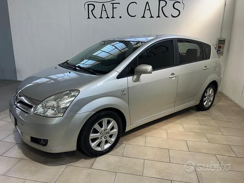 Usata Toyota Corolla 115 CV (84 kW) 2005 Grigio Berlina