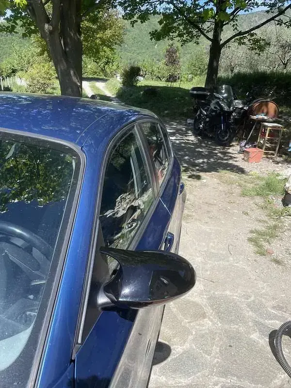 Usata BMW 118 122 CV (89 kW) 2005 Blu Utilitaria