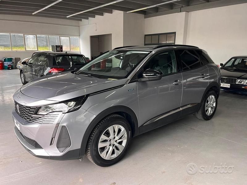 Usata Peugeot 3008 Business-Line 131 CV (96 kW) 2022 Grigio SUV