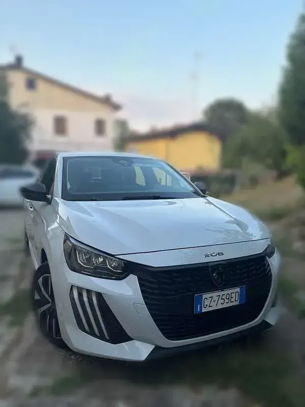 Usata Peugeot 208 Style 110 CV (80 kW) 2025 Utilitaria