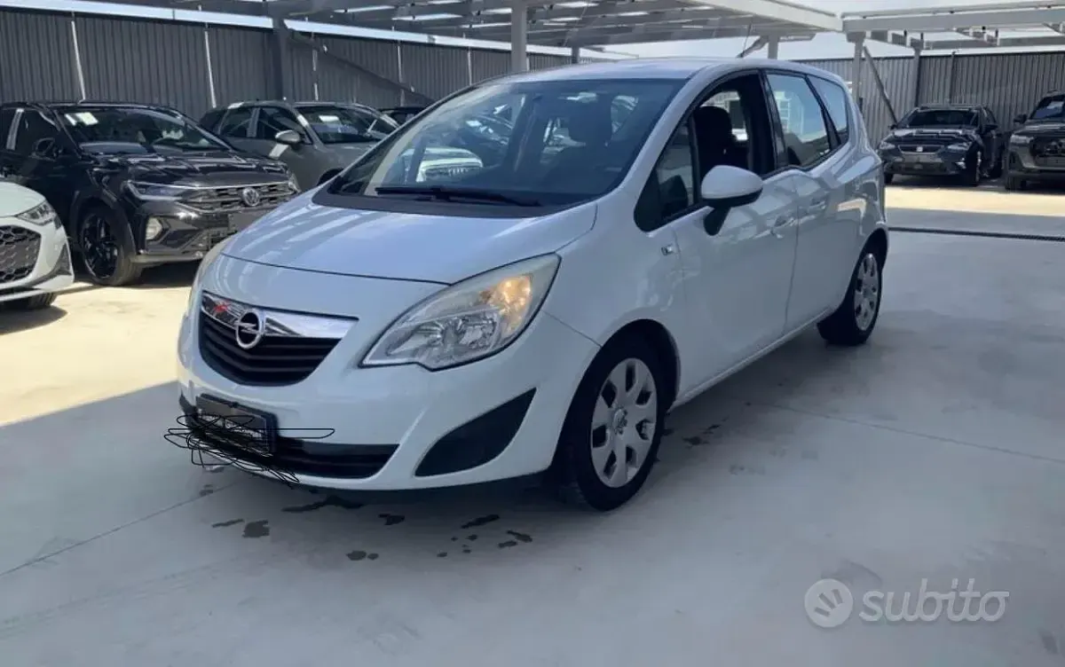 Usata Opel Meriva 75 CV (55 kW) 2012 Bianco Monovolume