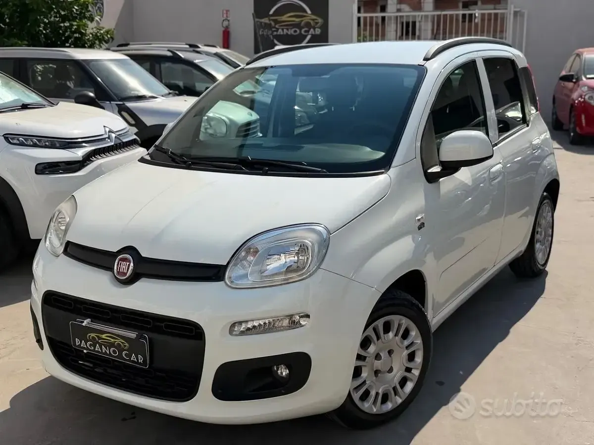 Usata Fiat Panda Lounge 69 CV (50 kW) 2019 Bianco Utilitaria
