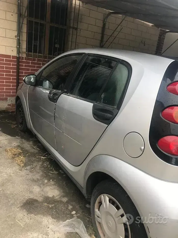 Usata Smart ForFour 95 CV (69 kW) 2006 Grigio Utilitaria