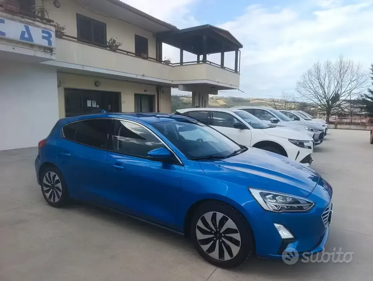 Usata Ford Focus Business Edition 120 CV (88 kW) 2019 Bluazzurro Berlina