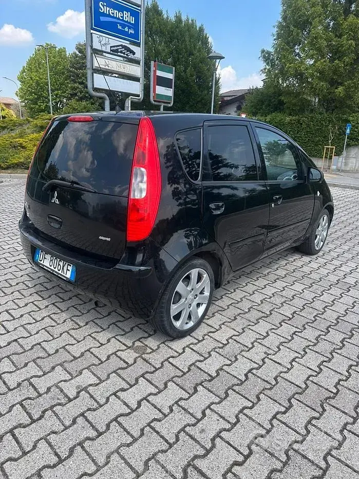 Usata Mitsubishi Colt 75 CV (55 kW) 2007 Berlina