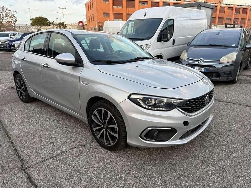 Grigio Usata 2019 Fiat Tipo Lounge Tre volumi | 13.900 € (Buon prezzo) - Immagine 1/4