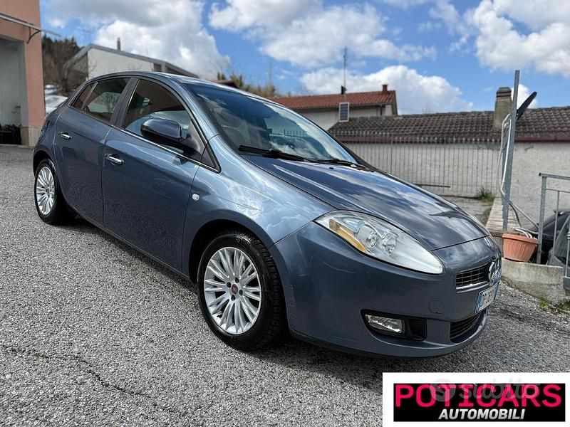 Usata Fiat Bravo Emotion 120 CV (88 kW) 2008 Blu Utilitaria