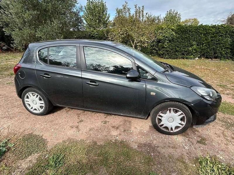 Grigio Usata 2018 Opel Corsa Tre volumi | 7700 € (Ottimo prezzo) - Immagine 1/4