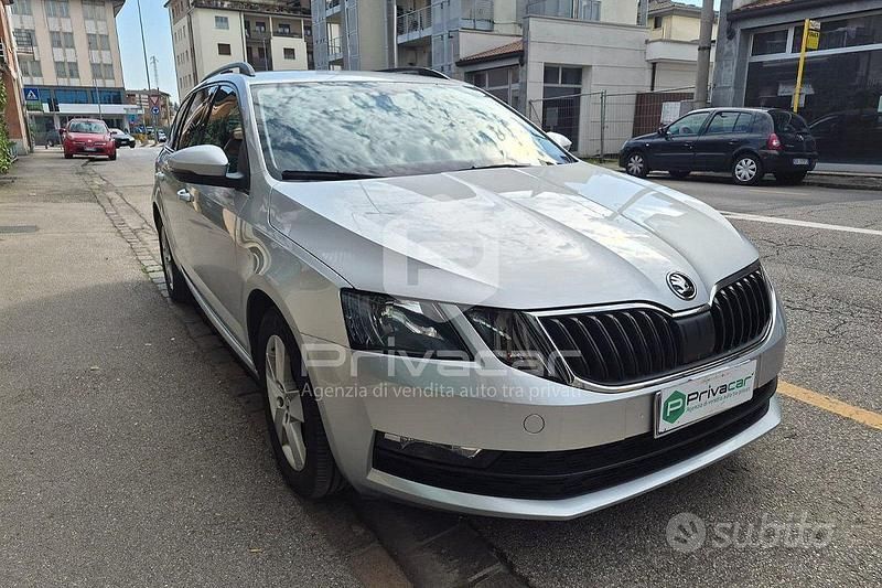 Usata Skoda Octavia Executive 115 CV (84 kW) 2018 Grigio Station wagon