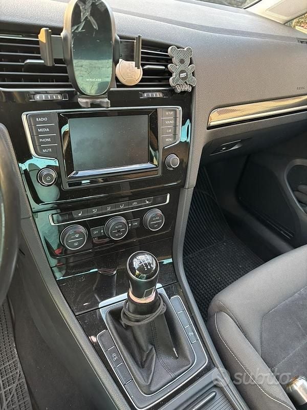 Usata VW Golf VII 150 CV (110 kW) 2013 Bianco Utilitaria