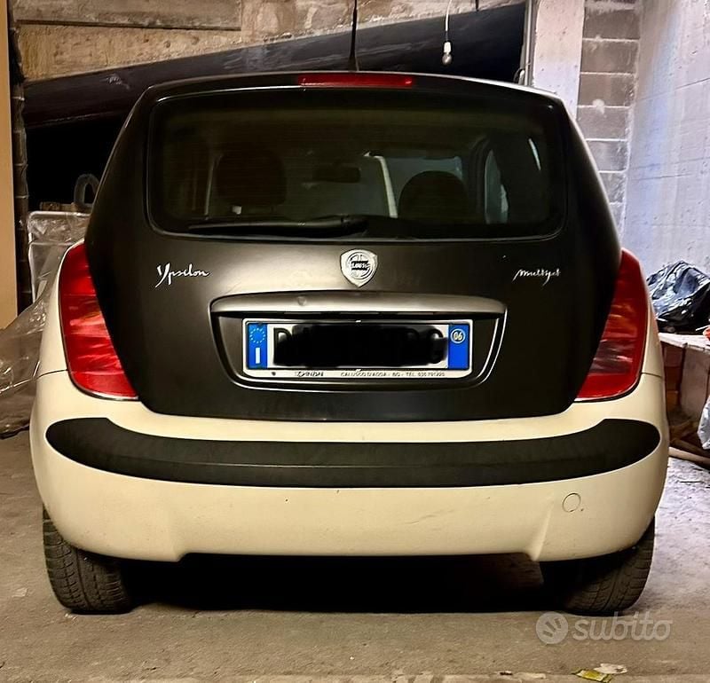 Usata Lancia Ypsilon 2006 Utilitaria