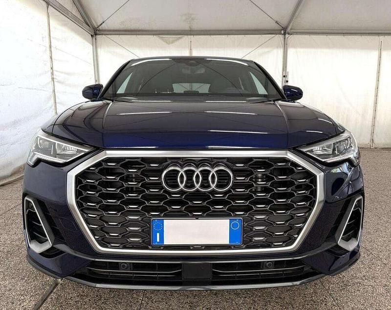 Usata Audi Q3 Sportback S-Line 150 CV (110 kW) 2024 Blu SUV