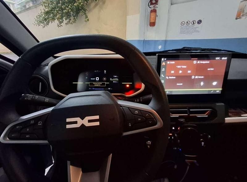 Begagnad Dacia Spring Expression 19 kW (26 HK) 2025 Vit Halvkombi