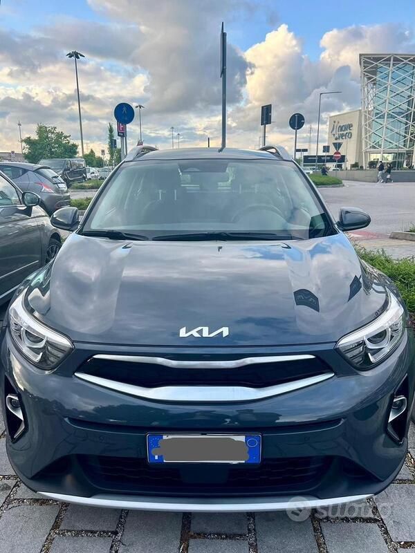 Usata Kia Stonic 2022 Grigio SUV