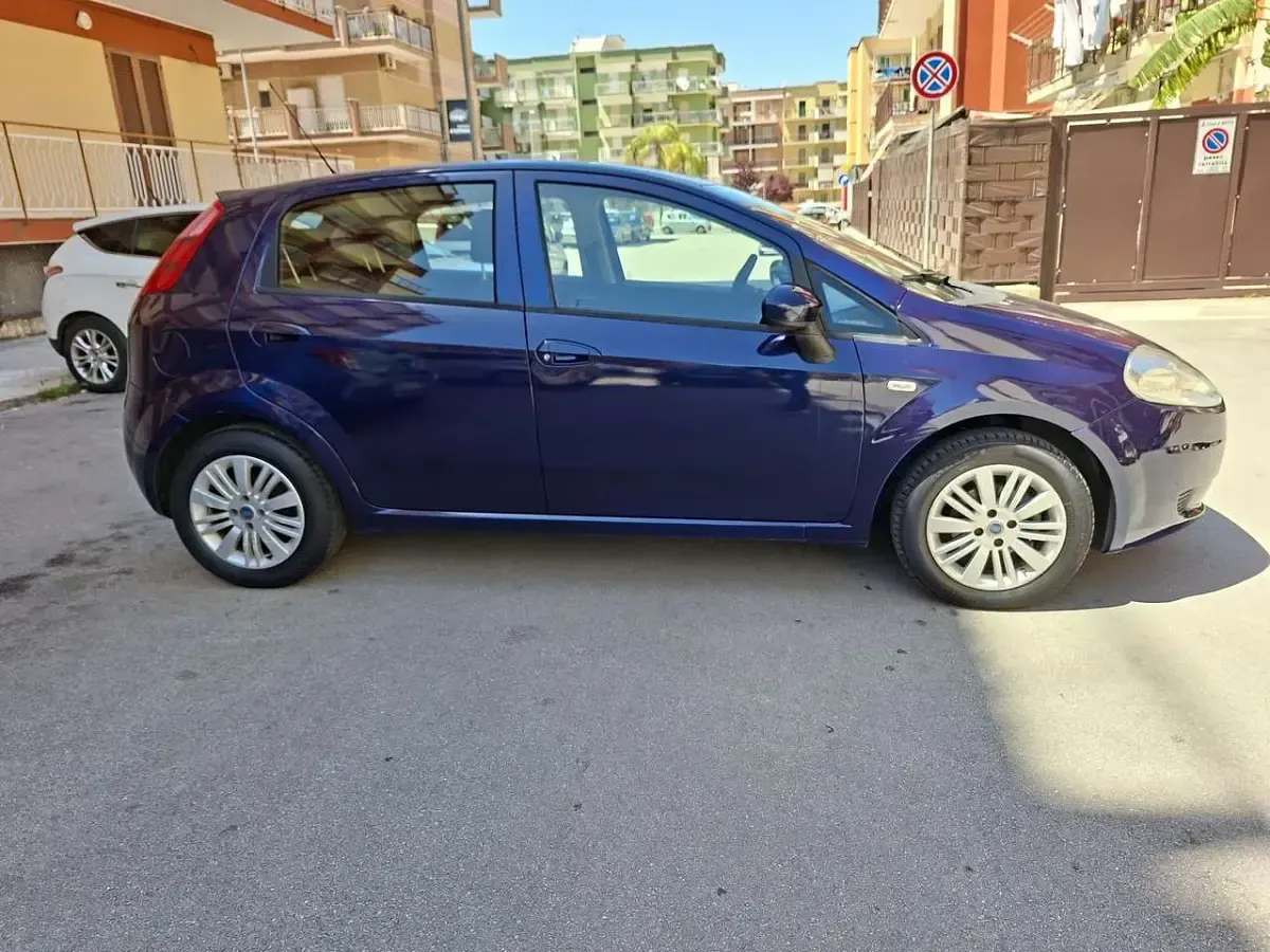 Usata Fiat Grande Punto Dynamic 75 CV (55 kW) 2008 Other Utilitaria