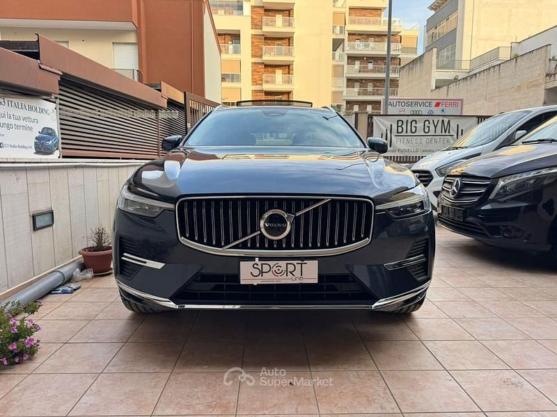 Usata Volvo XC60 Momentum 197 CV (144 kW) 2021 Blu SUV