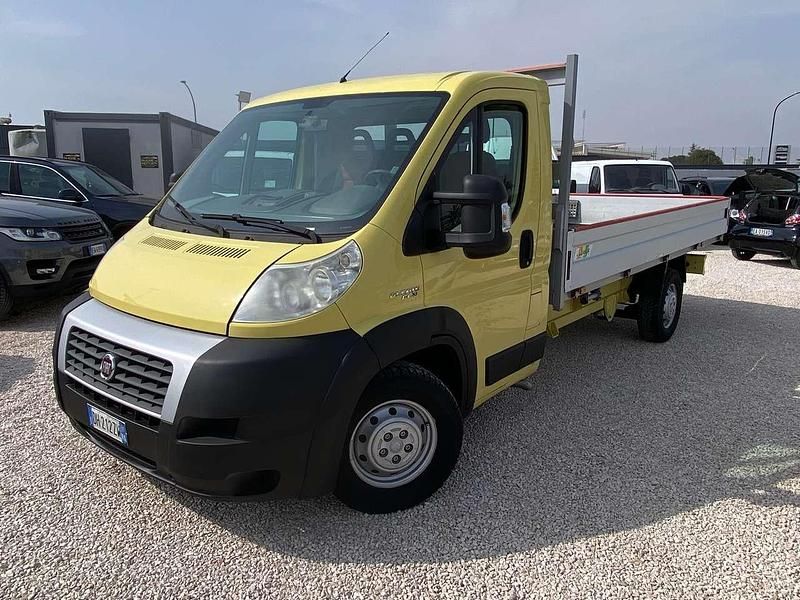 Usata Fiat Ducato 120 CV (88 kW) 2007 Giallo Furgone