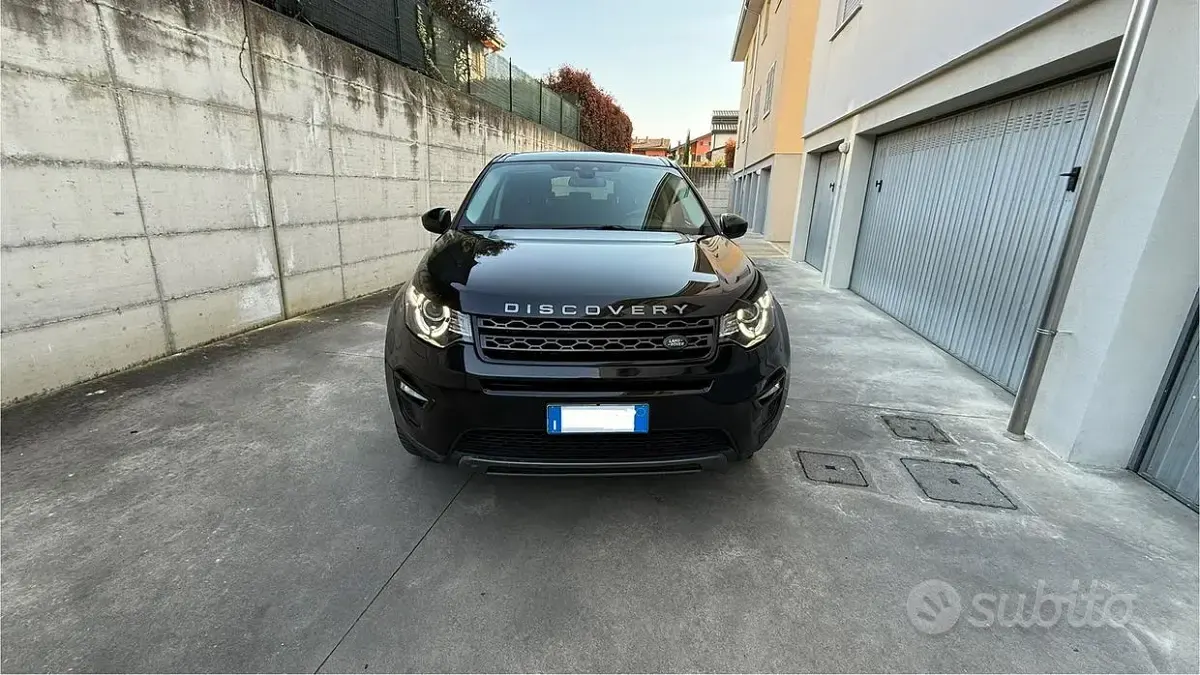 Usata Land Rover Discovery Sport SE 150 CV (110 kW) 2018 Nero SUV