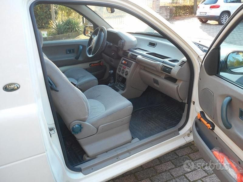 Usata Land Rover Freelander 103 CV (75 kW) 2000 Bianco SUV