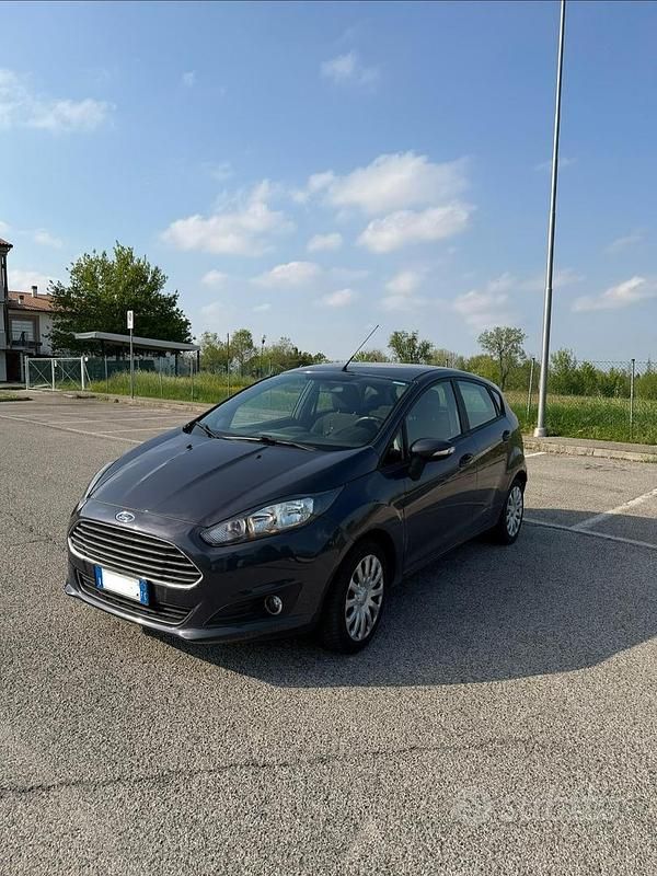 Occasion Ford Fiesta 95 ch (69 kW) 2015 Berline