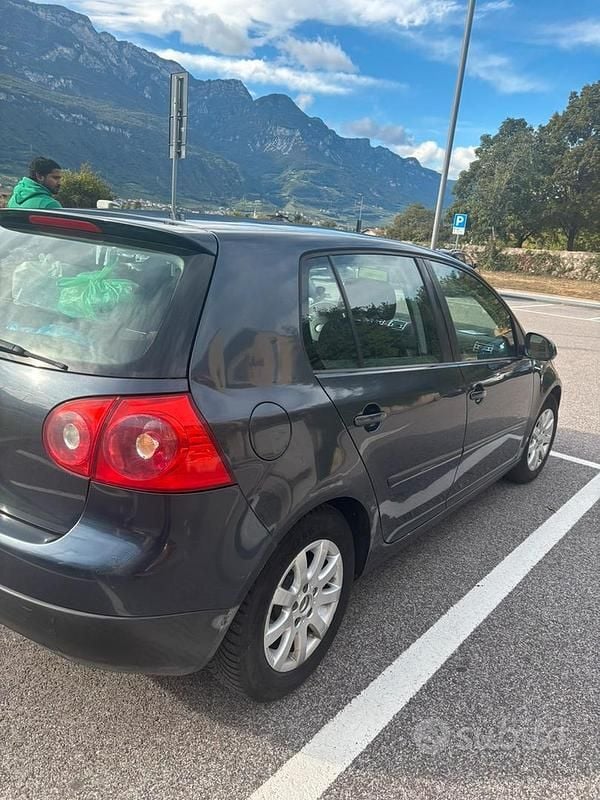 Usata VW Golf VI Trendline 75 CV (55 kW) 2008 Utilitaria