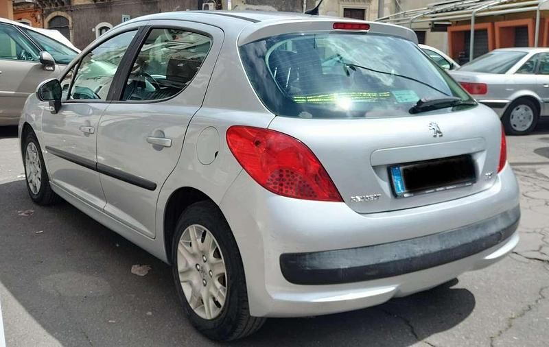 Usata Peugeot 207 68 CV (50 kW) 2006 Grigio Berlina