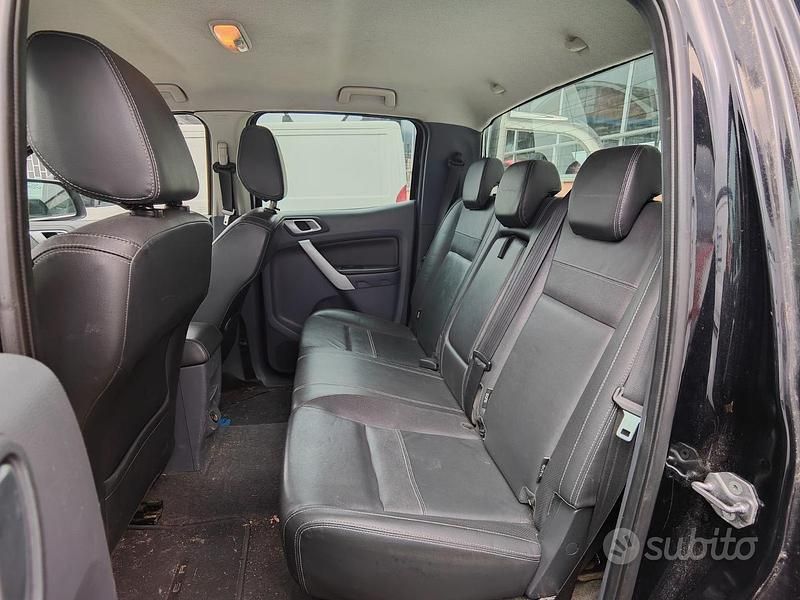 Usata Ford Ranger Limited 150 CV (110 kW) 2015 Nero Pick-up