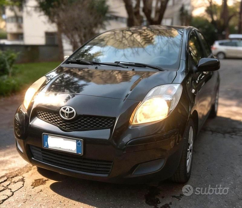 Usata Toyota Yaris Sol 69 CV (50 kW) 2009 Utilitaria