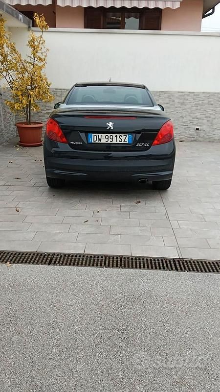 Usata Peugeot 207 CC 150 CV (110 kW) 2009 Nero Cabrio